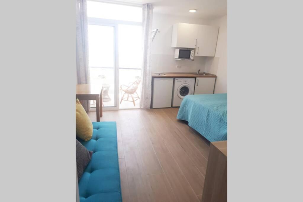 Modern Studio Near Beach. Sea, Pool And Wi-Fi Benalmadena Exterior photo